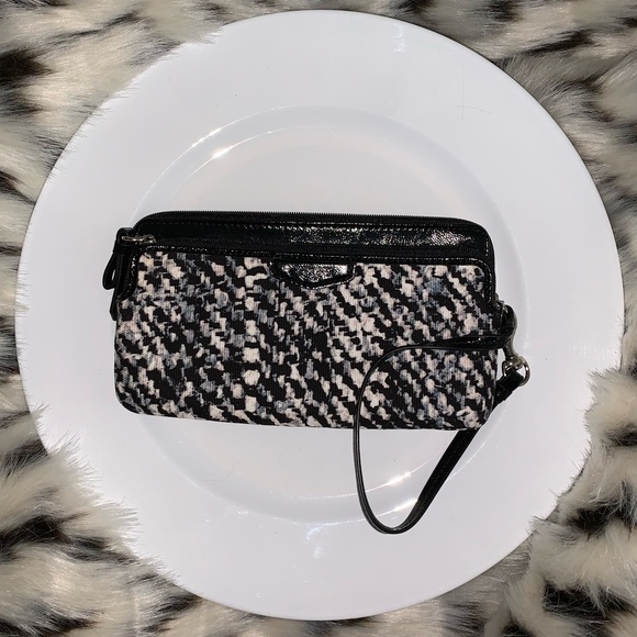 COACH DOUBLE ZIP WRISTLET